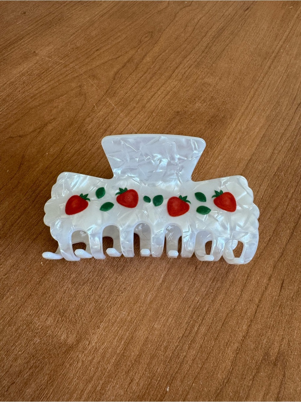 Pearlescent White Strawberry Print Hair Claw Clip